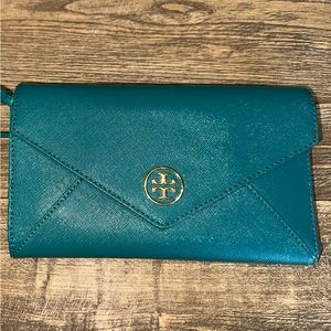 Tory Burch wristlet wallet